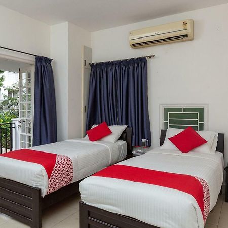 Oyo 23202 Cute Orange Service Apartments Chennai Bagian luar foto