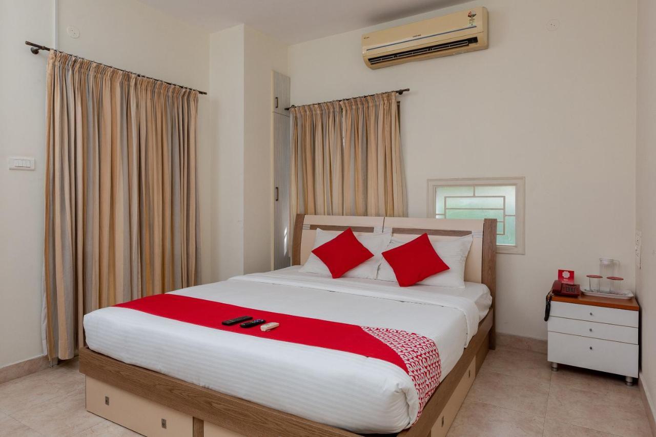 Oyo 23202 Cute Orange Service Apartments Chennai Bagian luar foto