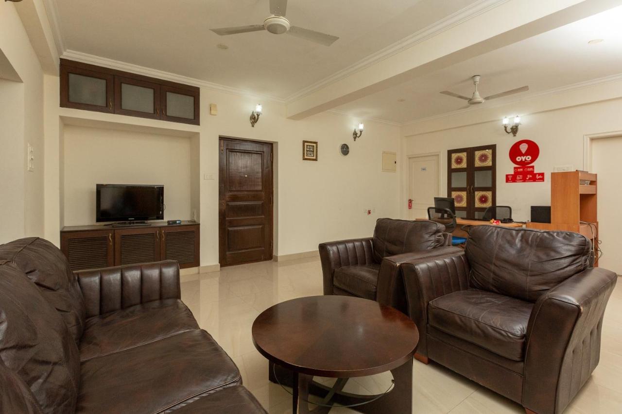 Oyo 23202 Cute Orange Service Apartments Chennai Bagian luar foto
