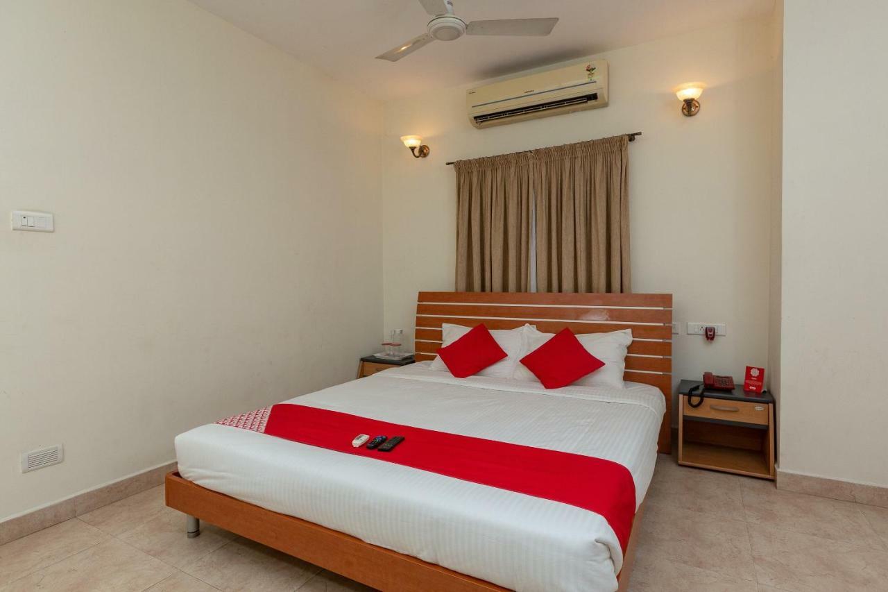 Oyo 23202 Cute Orange Service Apartments Chennai Bagian luar foto